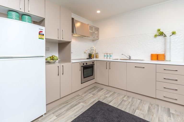 Photo of property in 325/26 Morningside Drive, Morningside, Auckland, 1025
