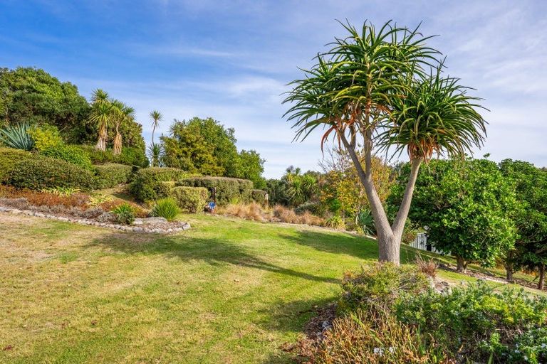 Photo of property in 19 Waitaheke Road, Te Horo, Otaki, 5581