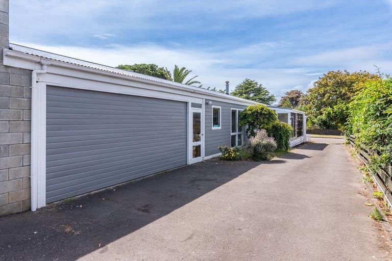 Photo of property in 45a Callender Terrace, Paraparaumu Beach, Paraparaumu, 5032