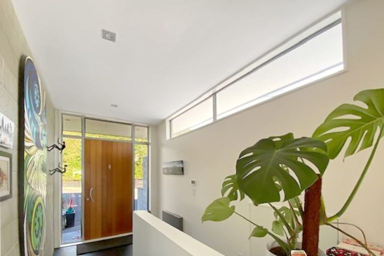 Photo of property in 156 Major Hornbrook Road, Mount Pleasant, Christchurch, 8081