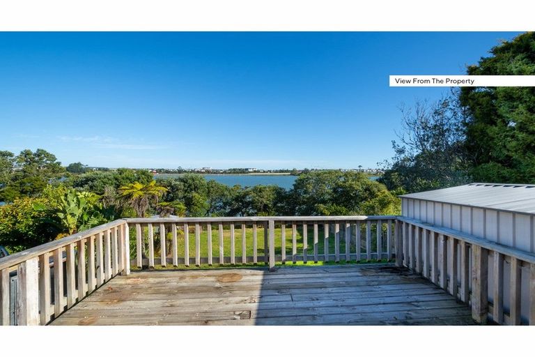 Photo of property in 51 Ferry Parade, Herald Island, Auckland, 0618