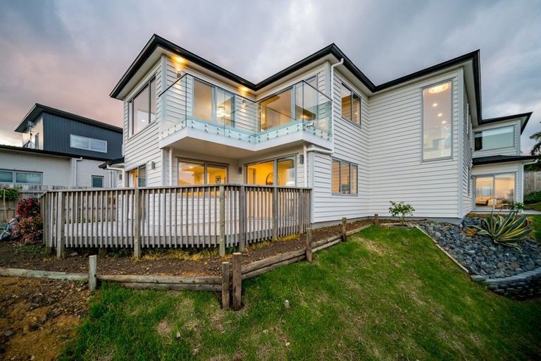 Photo of property in 1053b Whangaparaoa Road, Tindalls Beach, Whangaparaoa, 0930