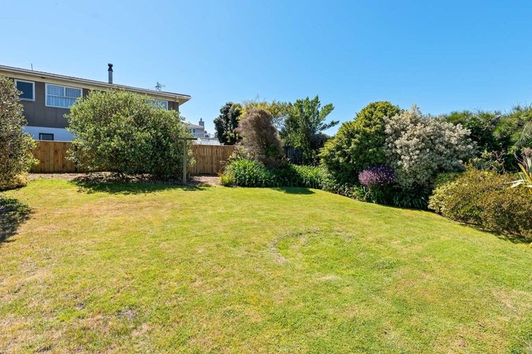 Photo of property in 175 Tutere Street, Waikanae Beach, Waikanae, 5036