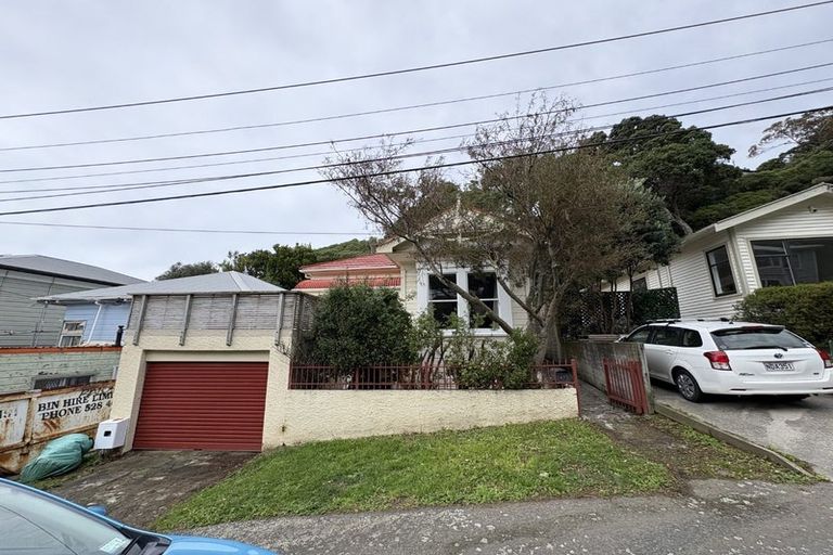 Photo of property in 47 Ribble Street, Island Bay, Wellington, 6023