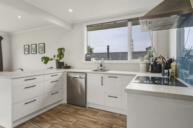 Photo of property in 93 Gilkison Street, Halfway Bush, Dunedin, 9010