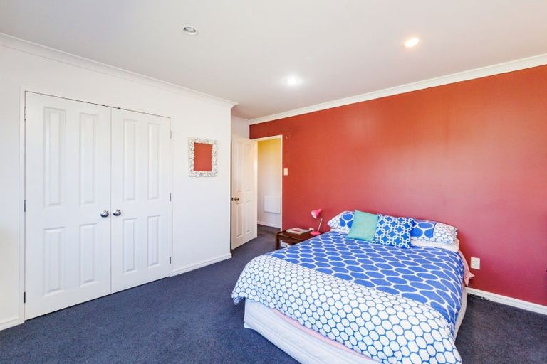 Photo of property in 18 Cummerfield Road, Foxton, 4891