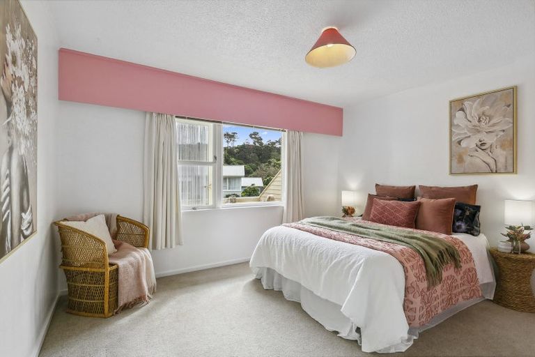 Photo of property in 1a Witham Street, Island Bay, Wellington, 6023