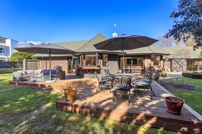 Photo of property in 21 Hurunui Street, Waikanae, 5036