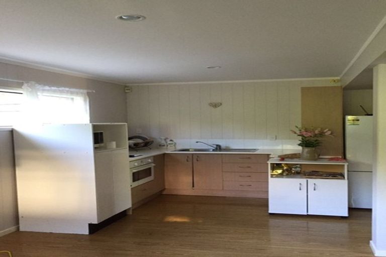 Photo of property in 14 Sandiacre Way, Browns Bay, Auckland, 0630