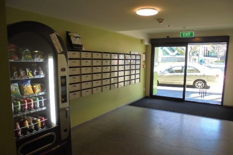 Photo of property in Dual Apartments, 103/142 Vivian Street, Te Aro, Wellington, 6011