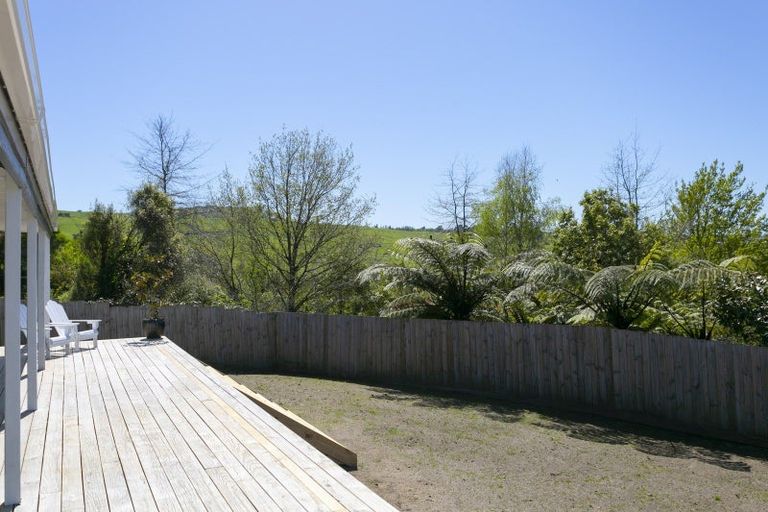 Photo of property in 12b Reeves Road, Acacia Bay, Taupo, 3330