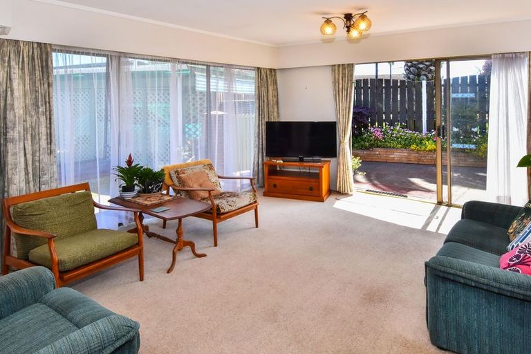 Photo of property in 2/38 Carruth Road, Papatoetoe, Auckland, 2025