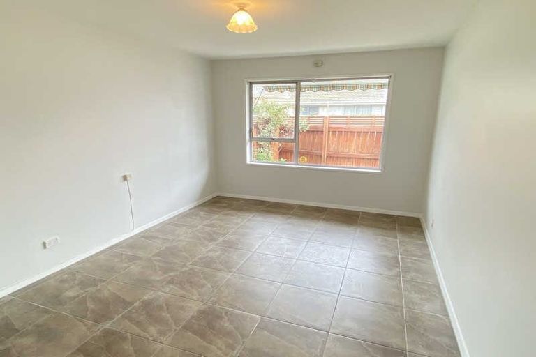 Photo of property in 5/445 Armagh Street, Linwood, Christchurch, 8011