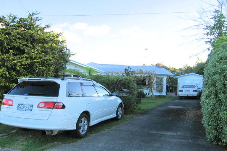 Photo of property in 9 Gull Lane, Mairangi Bay, Auckland, 0630