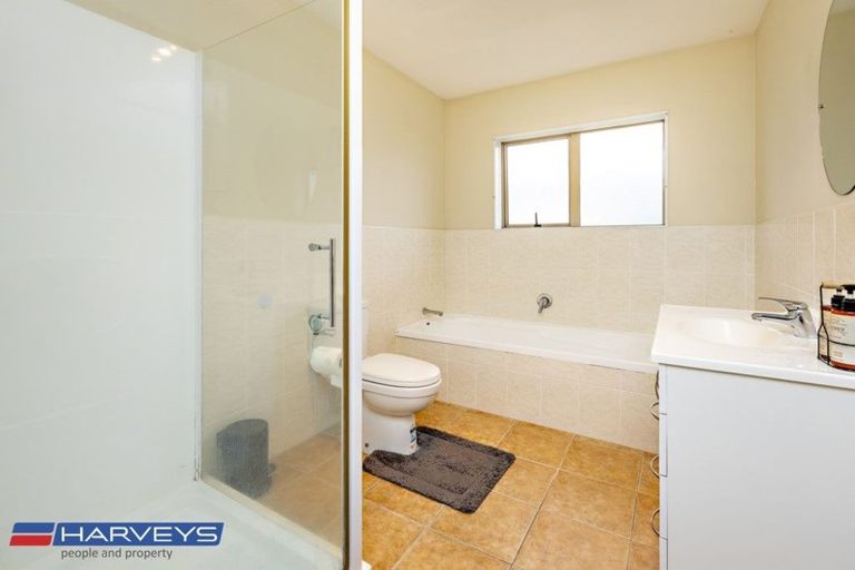 Photo of property in 20 Maadi Place, Papakura, 2110