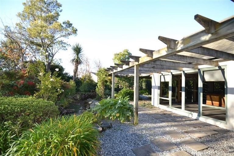 Photo of property in 12 Ardilea Avenue, Stoke, Nelson, 7011