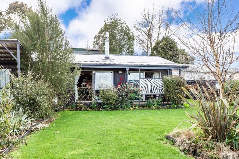 Photo of property in 141 Rangatira Drive, Mangakino, 3421