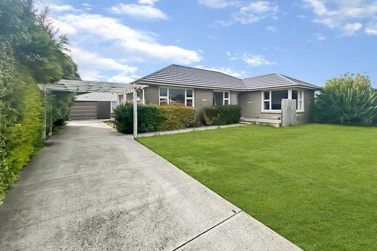 Photo of property in 14 Aileen Place, Upper Riccarton, Christchurch, 8041