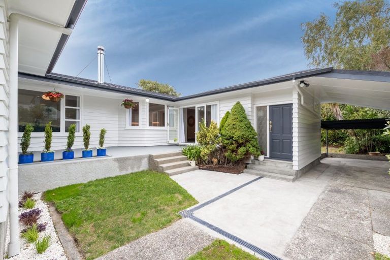 Photo of property in 32 Field Street, Silverstream, Upper Hutt, 5019