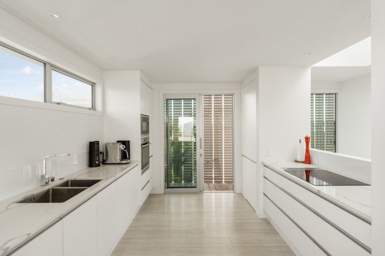 Photo of property in 85b Oceanbeach Road, Mount Maunganui, 3116