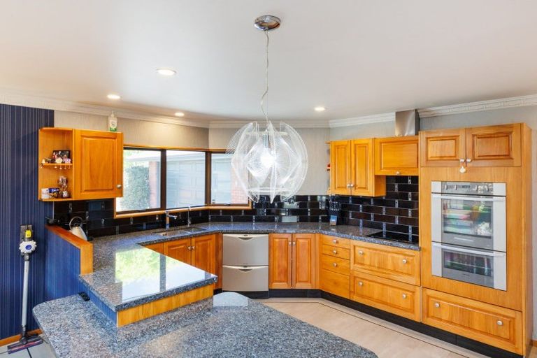 Photo of property in 96 John F Kennedy Drive, Milson, Palmerston North, 4414