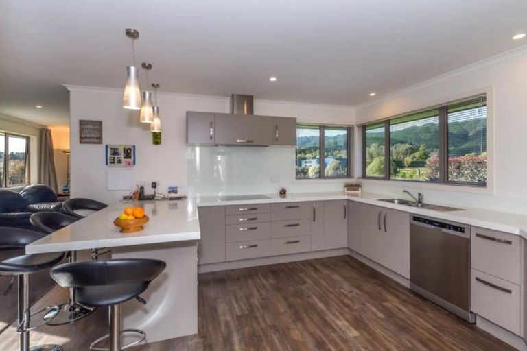 Photo of property in 29 Milbel Way, Levin, 5571