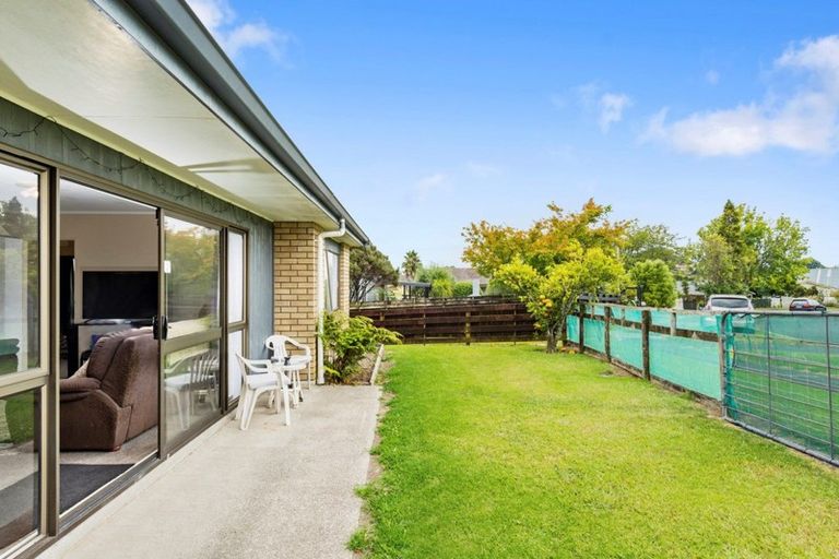 Photo of property in 17a Edgehill Place, Te Puke, 3119