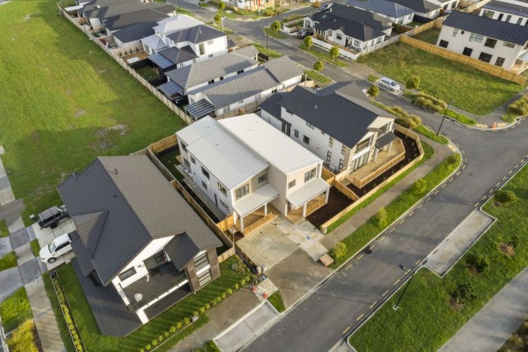 Photo of property in 80b Kahui Parade, Karaka, Papakura, 2113