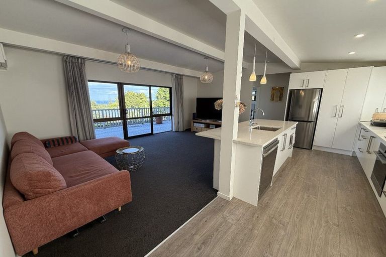 Photo of property in 2/46 Channel View Road, Campbells Bay, Auckland, 0630