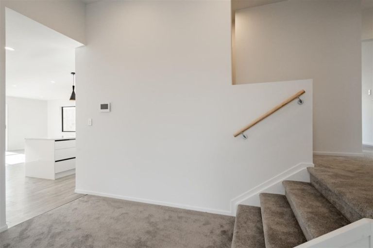 Photo of property in 122 Parkview Drive, Gulf Harbour, Whangaparaoa, 0930