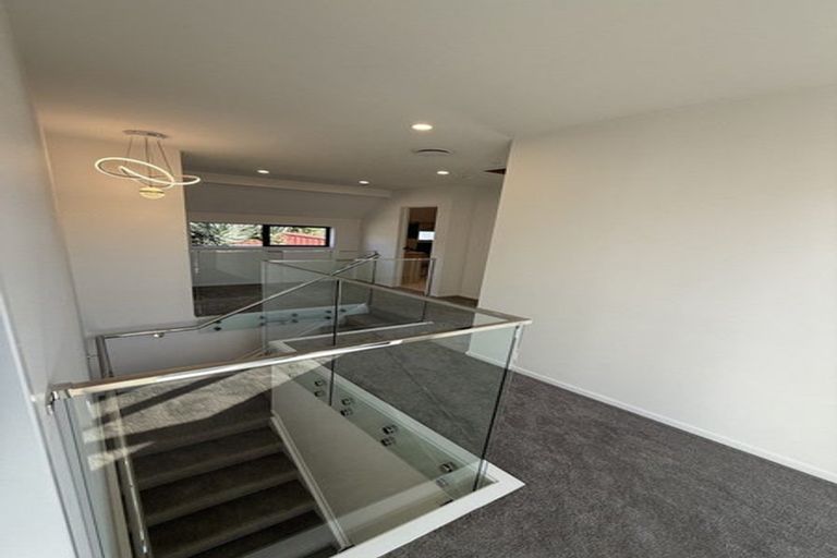 Photo of property in 44d Orams Road, Hillpark, Auckland, 2102