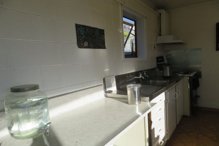 Photo of property in 16 Reeve Street, Foxton, 4814