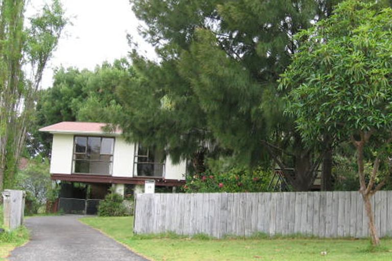 Photo of property in 24 Regency Place, Sunnynook, Auckland, 0632