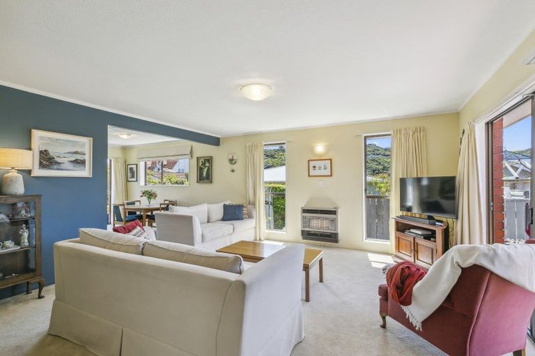 Photo of property in 8b Beauchamp Street, Karori, Wellington, 6012