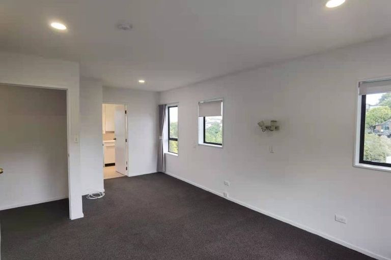 Photo of property in 36 Parr Terrace, Castor Bay, Auckland, 0620