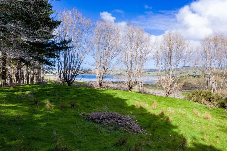 Photo of property in 16 Otara Road, Kaiwaka, 0573