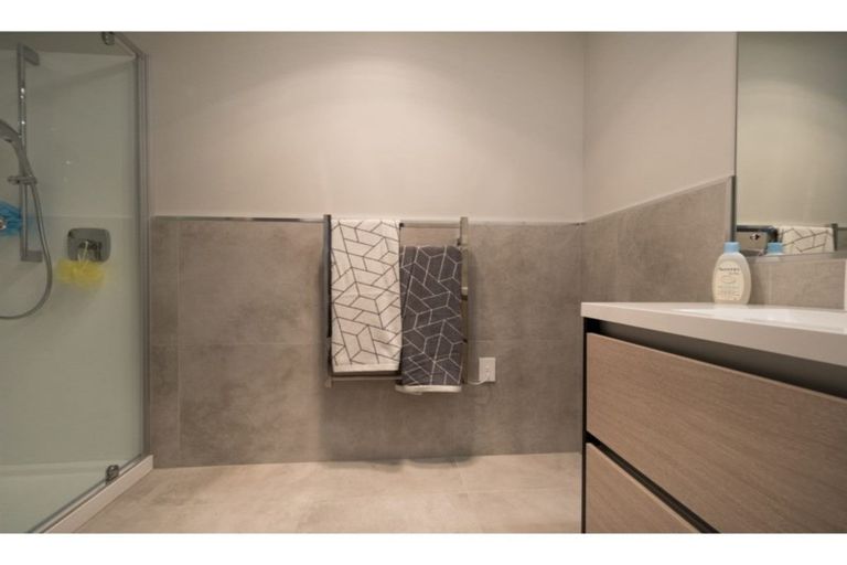 Photo of property in 6 Vincent Mcgrath Crescent, Swanson, Auckland, 0614