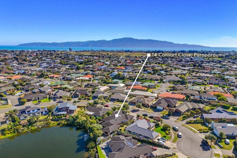 Photo of property in 14 Consort Close, Paraparaumu Beach, Paraparaumu, 5032
