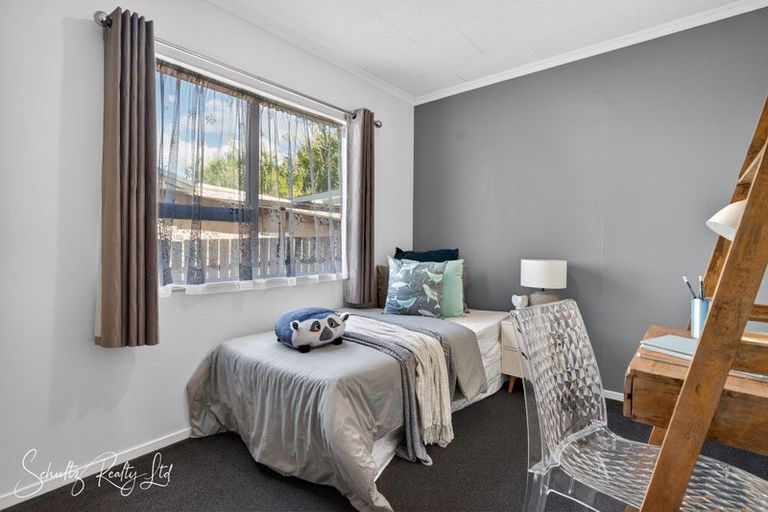 Photo of property in 27 Hurndall Street East, Maungaturoto, 0520