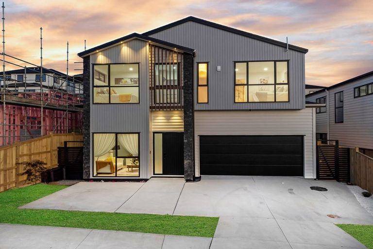 Photo of property in 130 Mcquoids Road, Flat Bush, Auckland, 2019