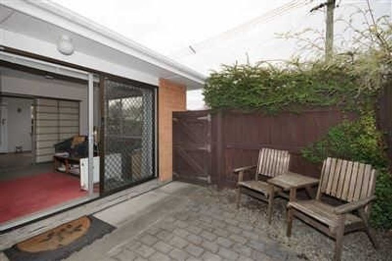 Photo of property in 1/26 Trafalgar Street, St Albans, Christchurch, 8014