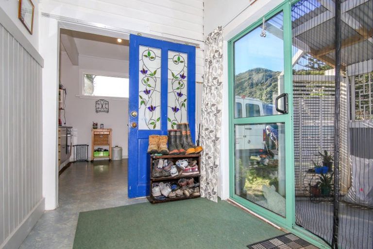 Photo of property in 2 Curtis Street, Hector, 7822