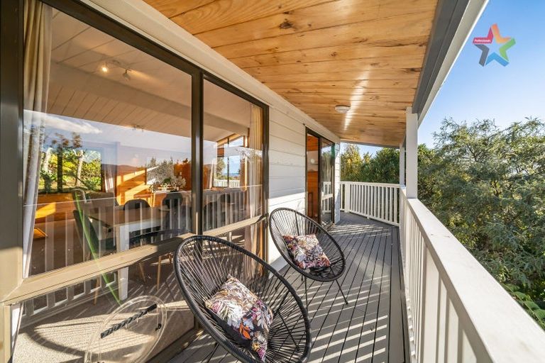 Photo of property in 213a Whites Line East, Waiwhetu, Lower Hutt, 5010