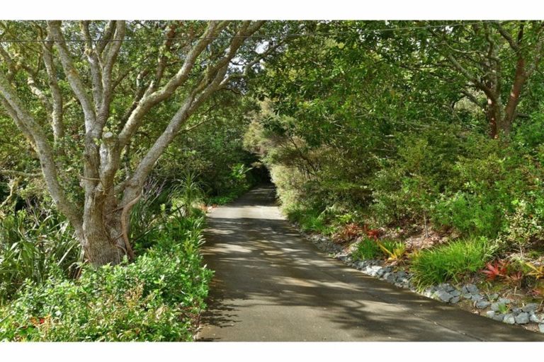 Photo of property in 121 Noakes Hill Road, Puhoi, Silverdale, 0994