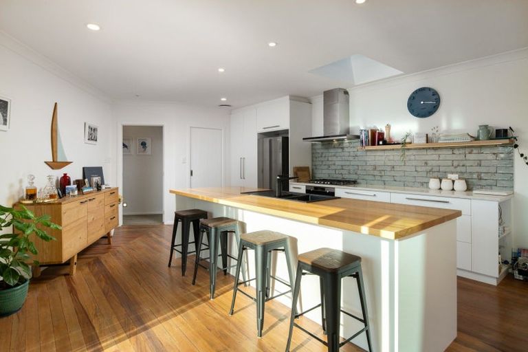 Photo of property in 49 Otago Street, Picton, 7220