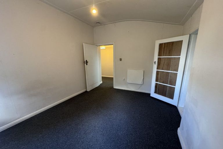 Photo of property in 6 Epsom Way, Karori, Wellington, 6012