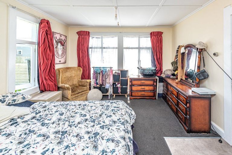 Photo of property in 11 Kelvin Street, Aramoho, Wanganui, 4500