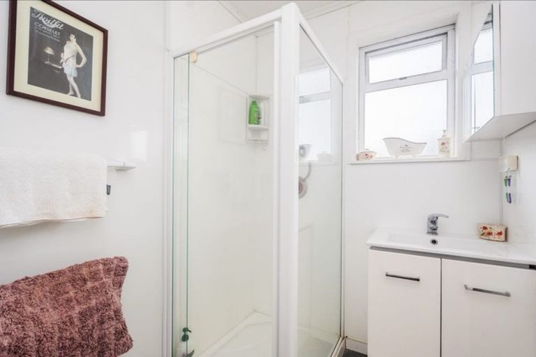 Photo of property in 2a Montgomery Avenue, Onerahi, Whangarei, 0110