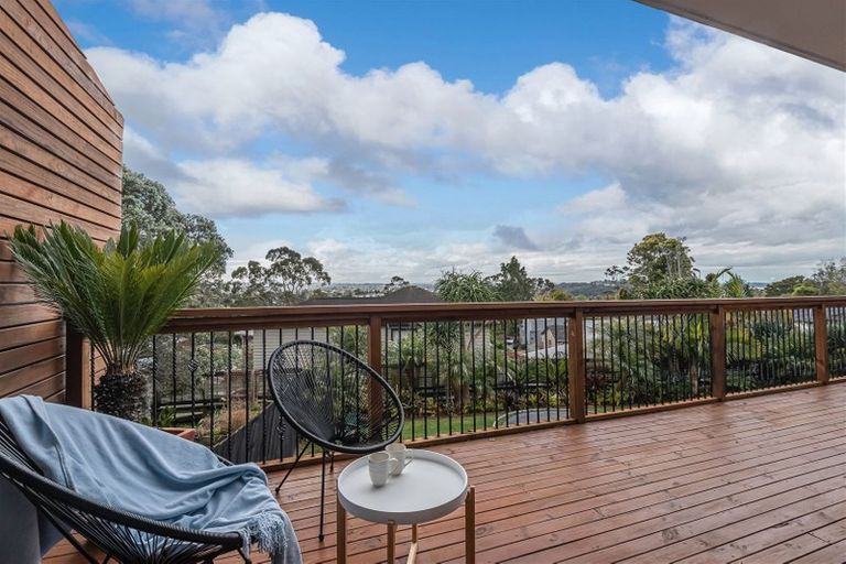 Photo of property in 103a Glengarry Road, Glen Eden, Auckland, 0602