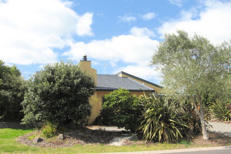 Photo of property in 9 Andalusian Place, Papamoa Beach, Papamoa, 3118